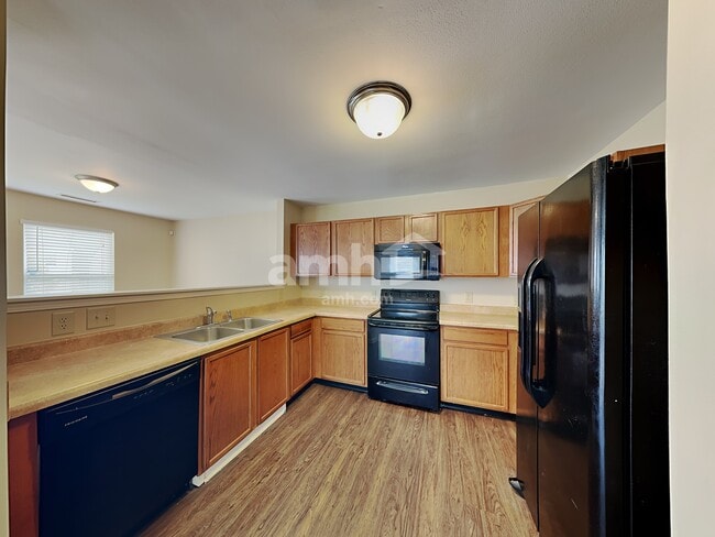 Photo - 911 Swearngan Ridge Ct