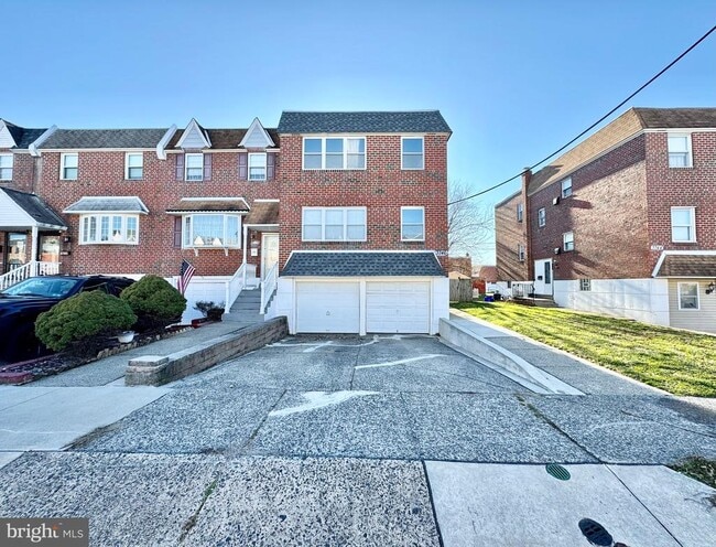 Building Photo - 3746 Genesee Dr Rental