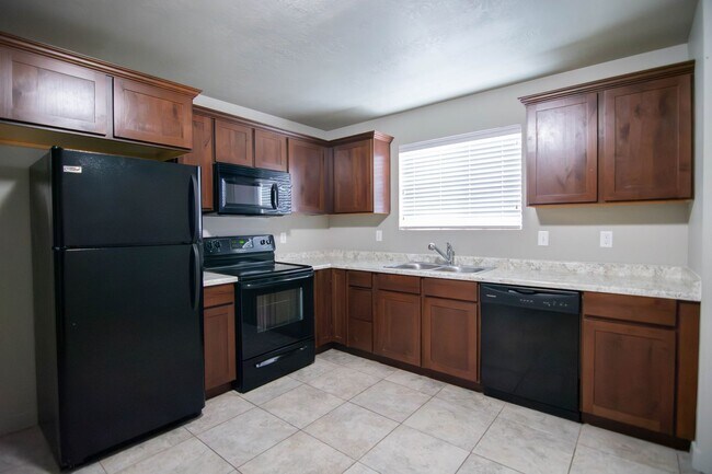 Photo - 14411 S Ashburn Way