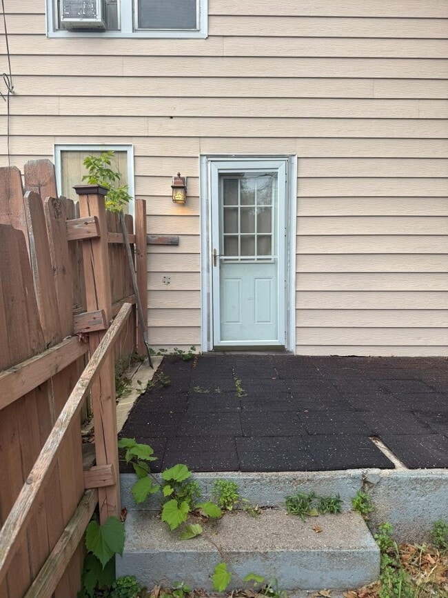 Photo - 110 E Monico St