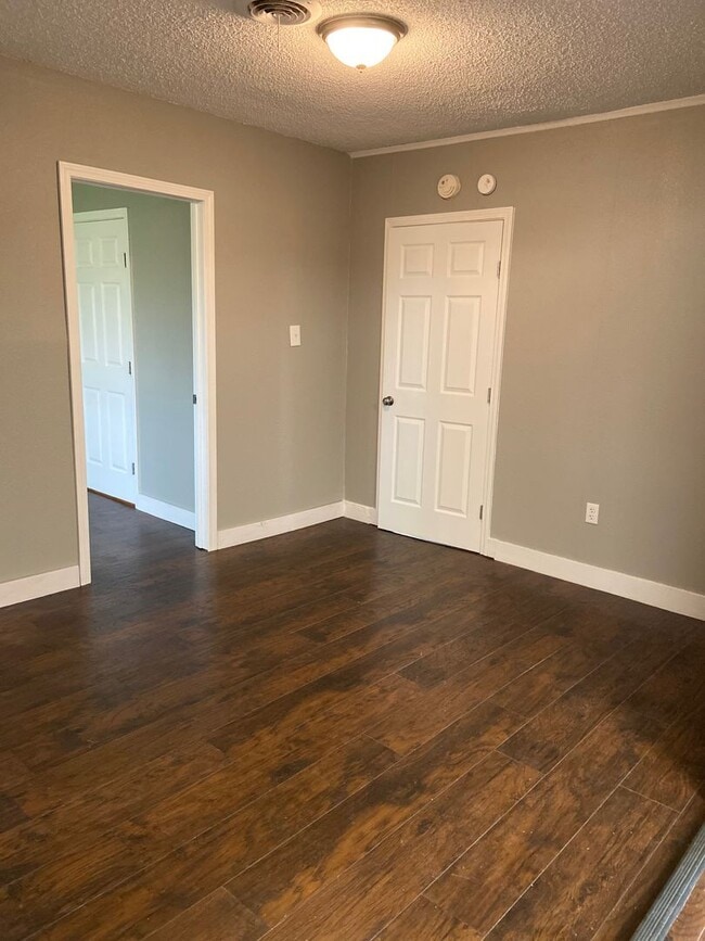 Photo - Cute 4 bedroom home!!
