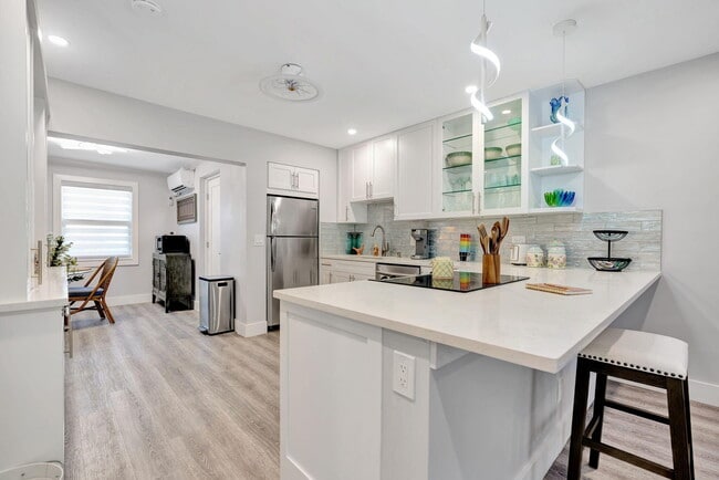 Photo - 1125 Stillwater Dr