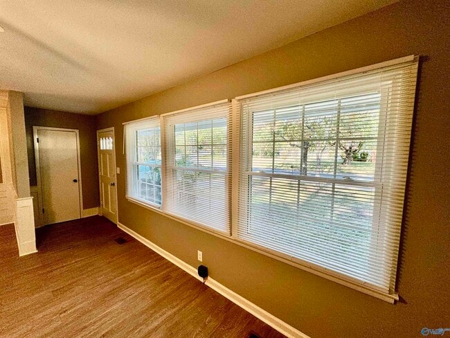 Photo - 2019 Lance Rd NW