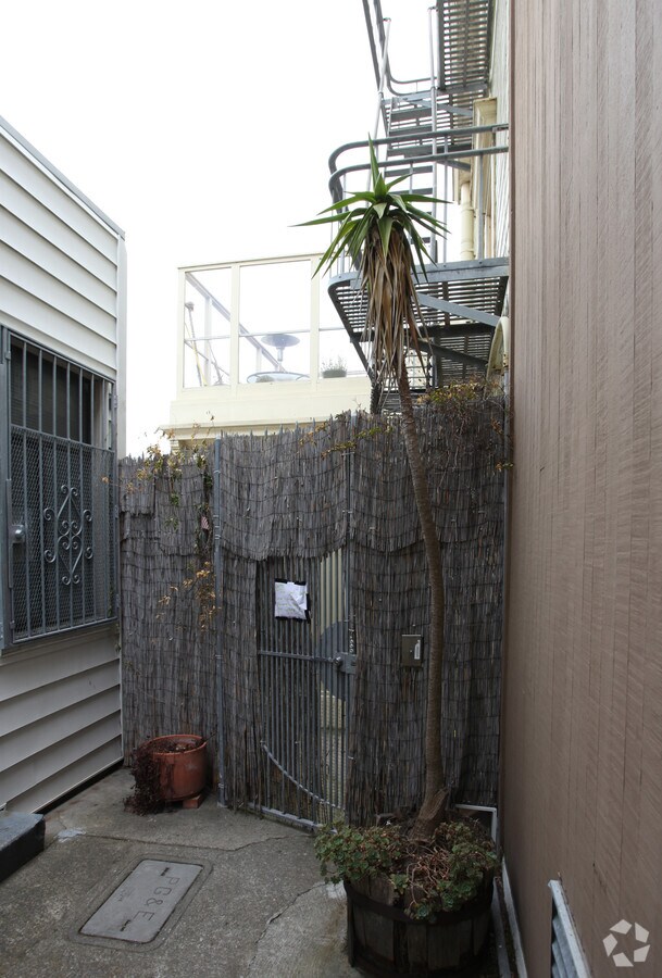 Photo - 24-26 Windsor Place