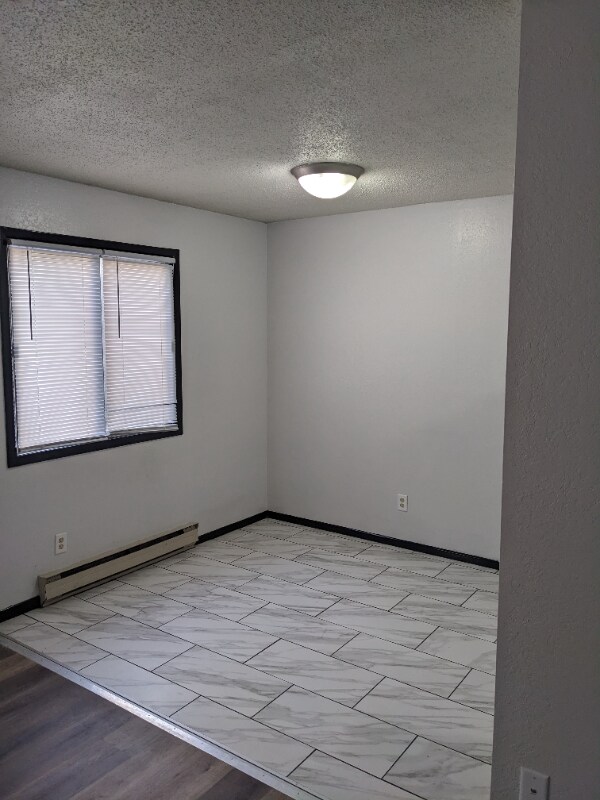 Photo - 300 Hopp Ave Unidad 7