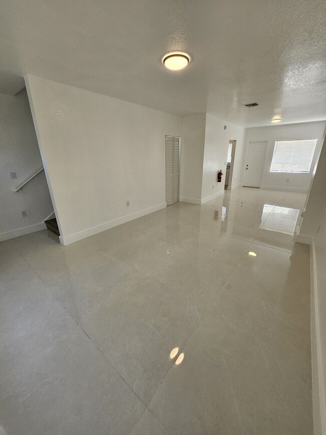 450 NW 84th St