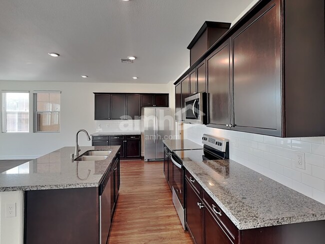 Photo - 9875 S Eastern Ave