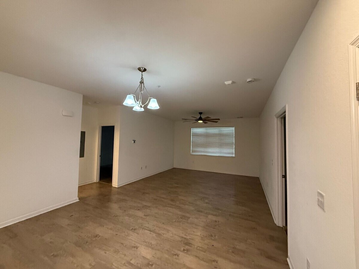 Photo - Newly Built 2BR Condo "ASK ABOUT OUR ZERO DEPOSIT" Unidad 205