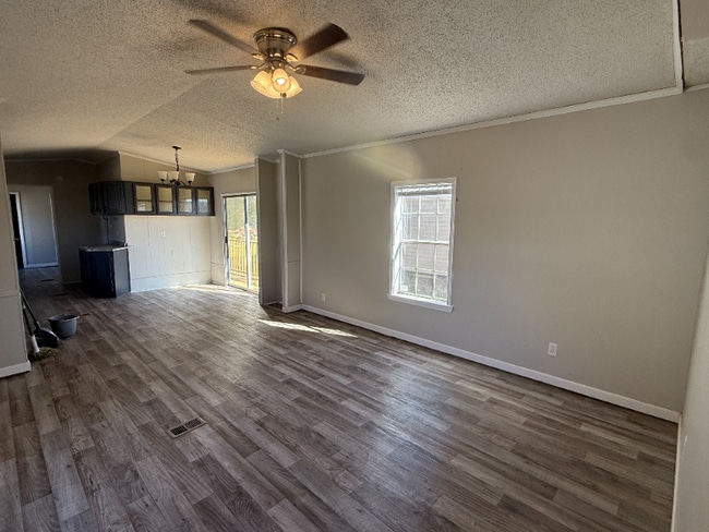 Photo - 80 Redwood Ln