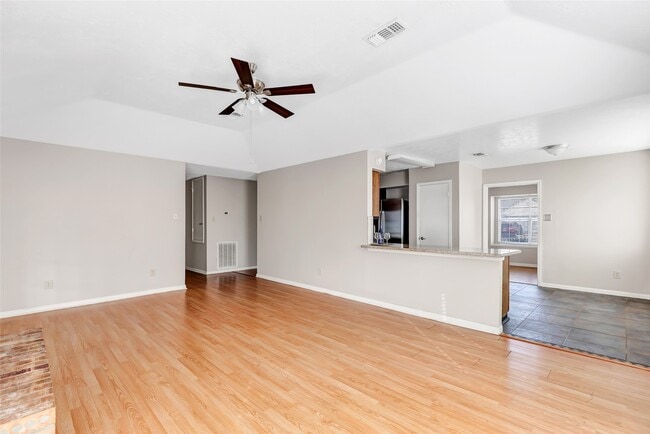 Building Photo - 7214 Dogwood Trail Dr