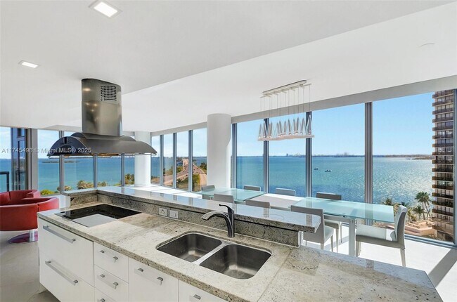 Photo - 601 NE 36th St Unit 912