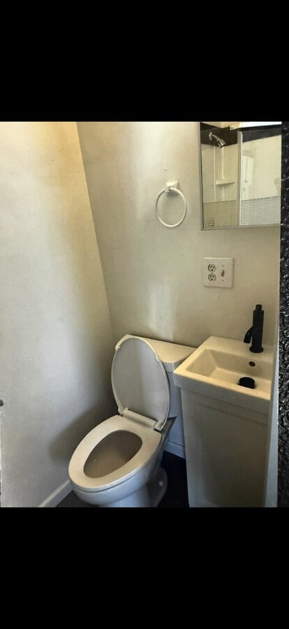 Photo - 123 E Church St