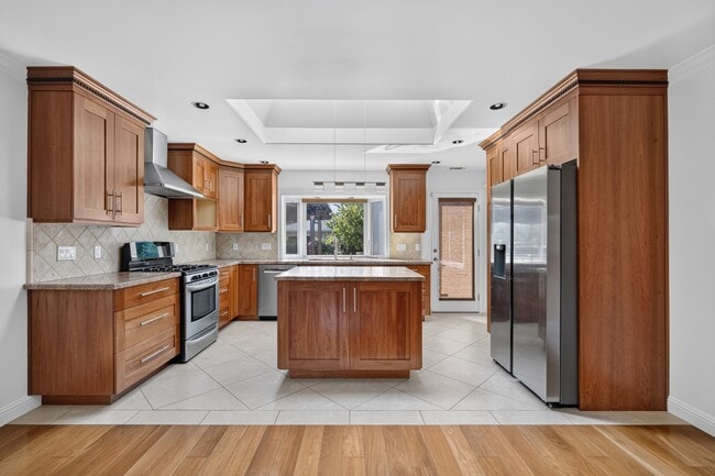 Photo - 879 S Knickerbocker Dr