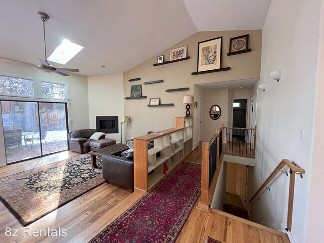 Photo - 5 br, 3 bath House - 1320 Oak Ct