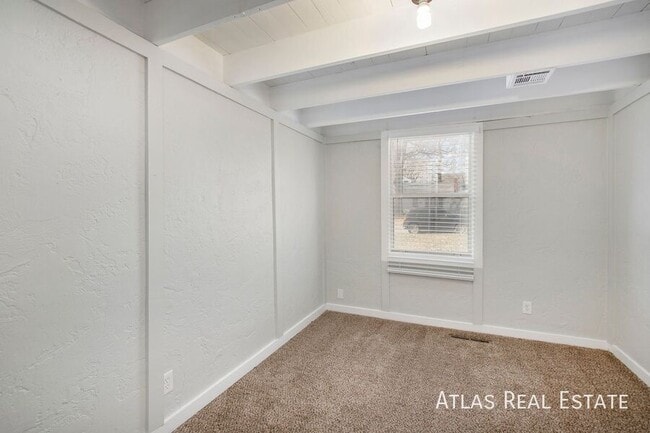 Photo - 5335 Reeds Rd