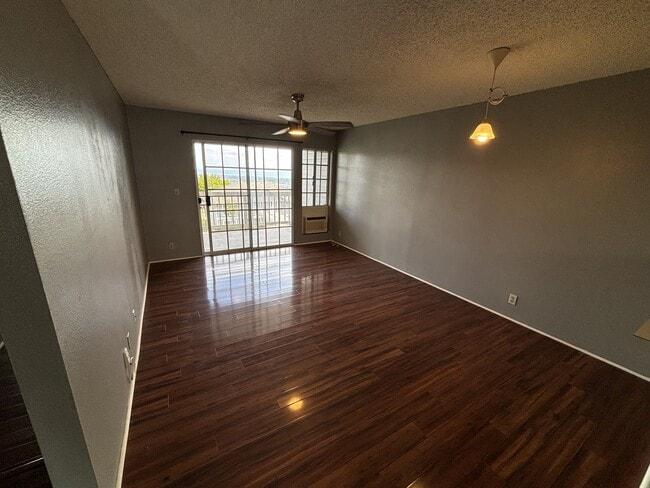 Photo - 92-1045-1045 Lalahi St