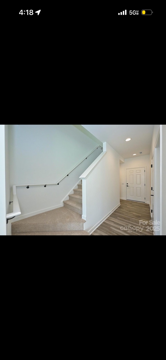 Photo - 2735 Primrose Ave