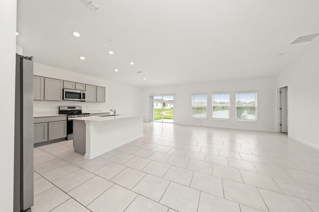 Photo - 4816 Edensbridge Ln