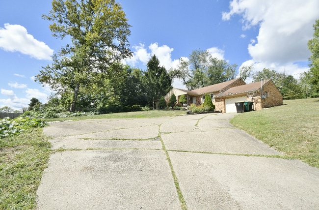 Photo - 740 McMurray Rd