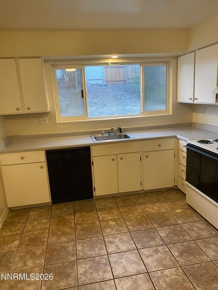 Photo - 3285 Gypsum Rd