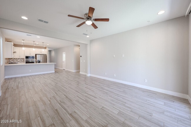 Photo - 17333 W Pershing St