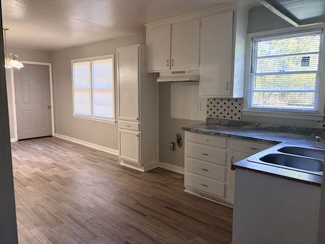 Photo - 2710 Teresa Dr