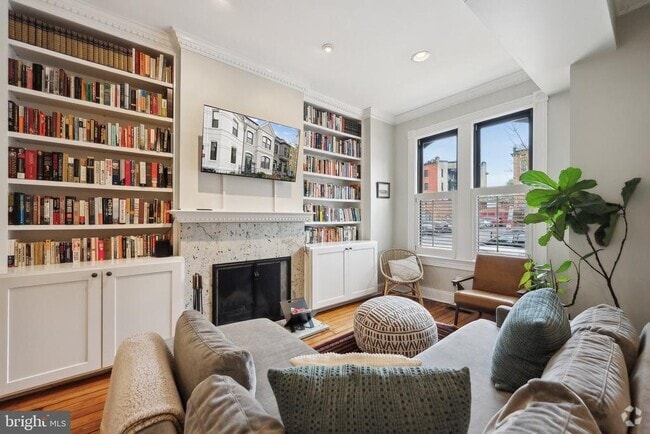 Building Photo - 1619 Marion St NW Rental