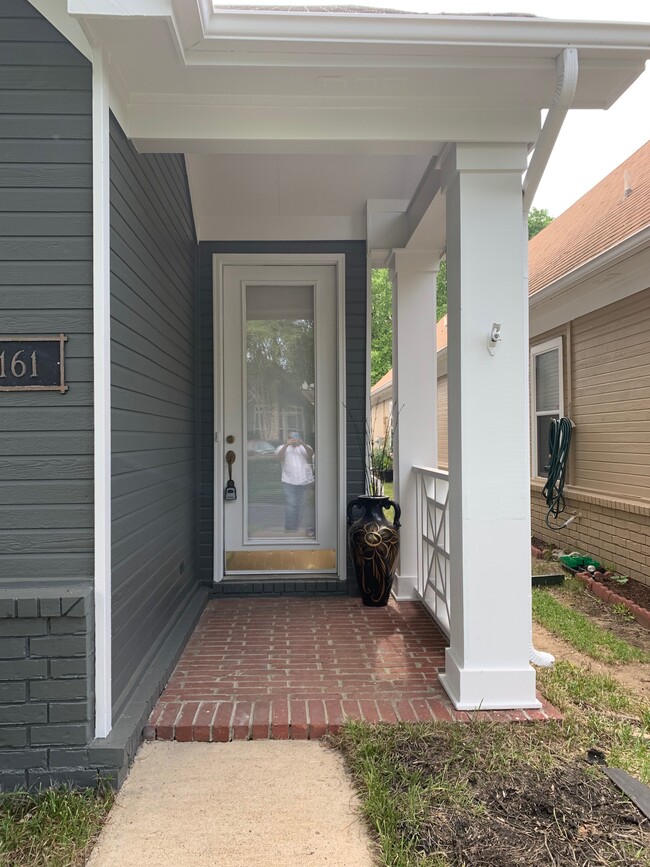 Entrada - 1161 Misty Isle Drive