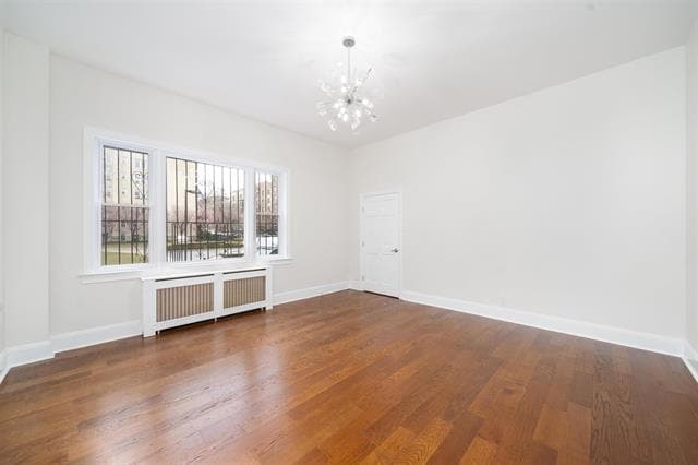 Photo - 33 Glenwood Ave Unit side entrance