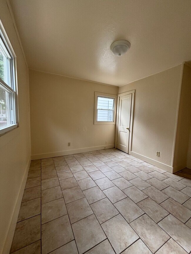 Photo - AFFORDABLE 2BR SINGLE FAMILY HOME, HARD SURFACE FLOORS, STAIR LESS, SIDE DRIVE, GARAGE
