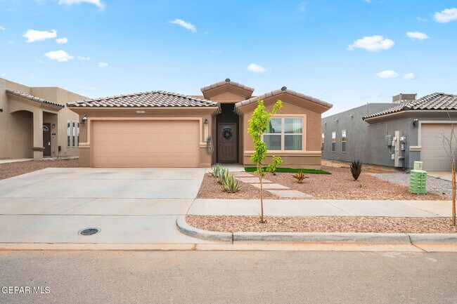 Photo - 13956 Garforth Ave