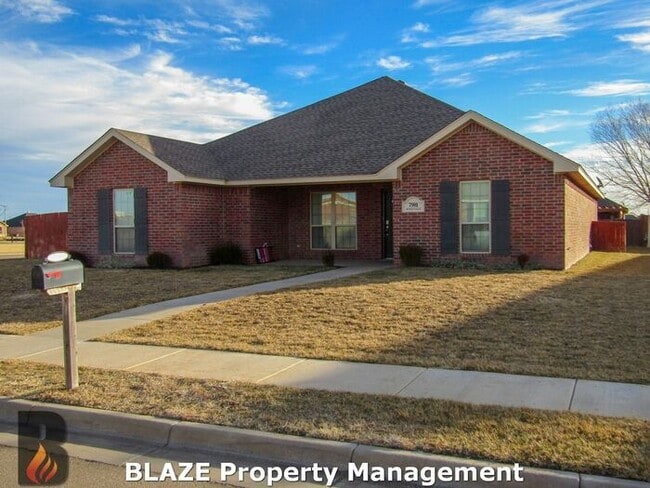 Building Photo - Charming Corner Lot Home in Desirable City...