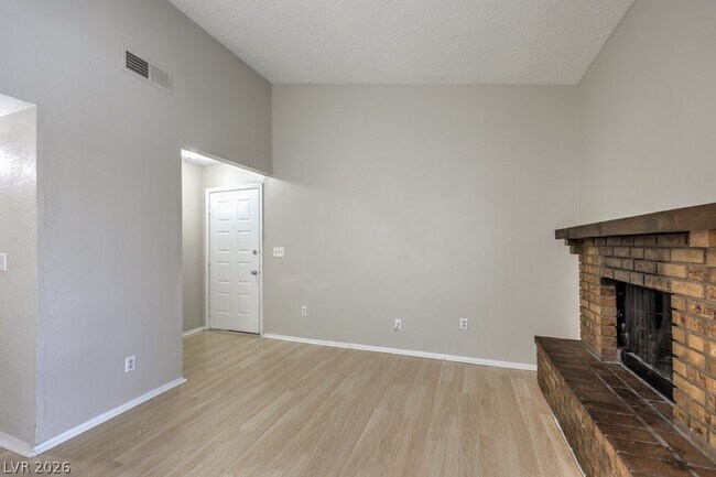 Photo - 2981 Country Manor Ln Unit 122