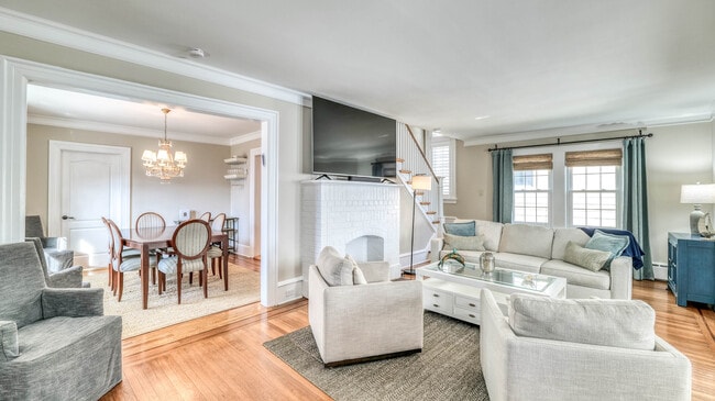 Photo - 7501 Ventnor Ave