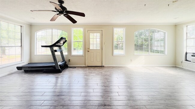 Photo - 1114 Knoll Crest Ct