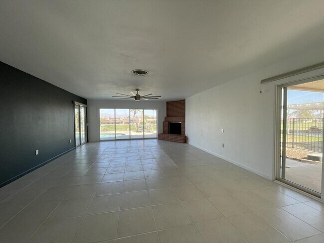 Photo - 43400 Illinois Ave