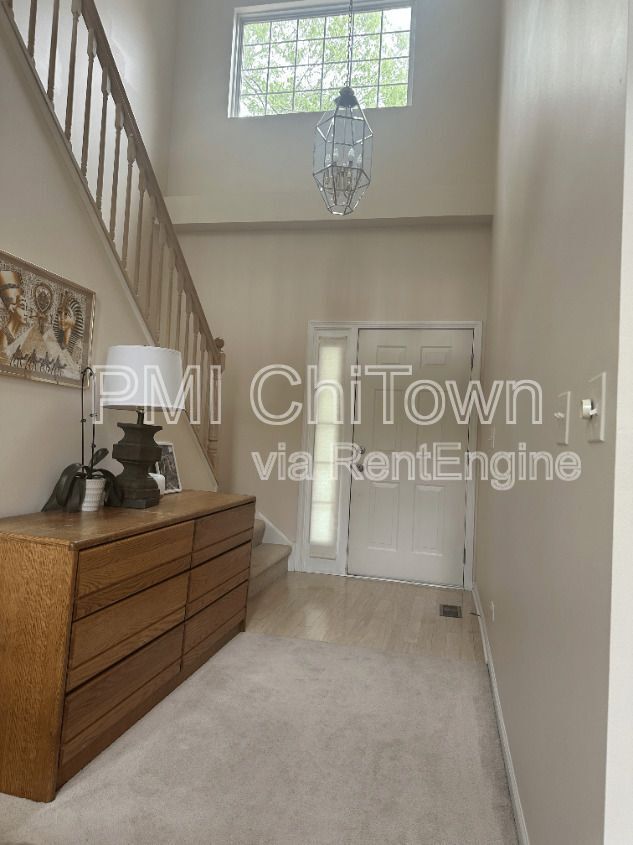 232 Hawk Ct