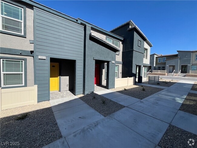 Building Photo - 1903 Viola Vis St Rental