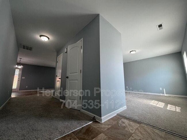Photo - 9025 Sharpes Cir