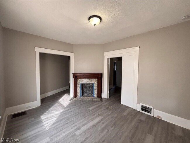 Photo - 7411 Cornelia Ave Unit 1