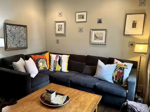 Photo - 19 Swann Wynd