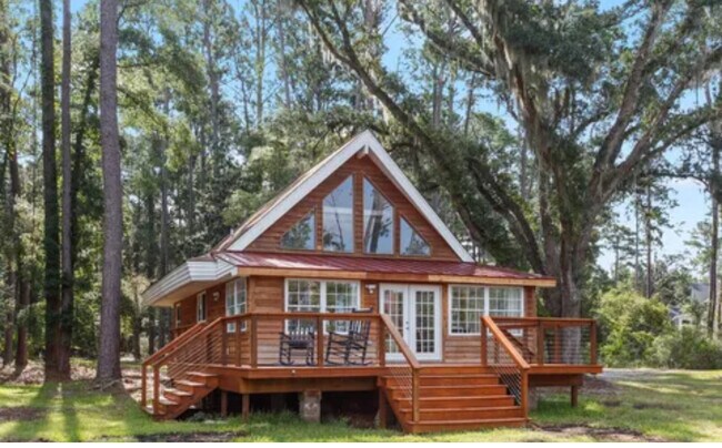 Photo - 44 W River Dr