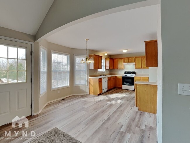 Photo - 1102 W Snider St