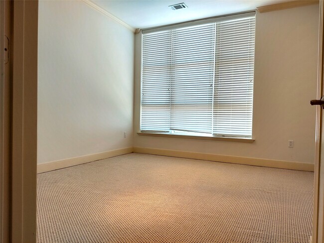 1419 Montrose Blvd Unit 601