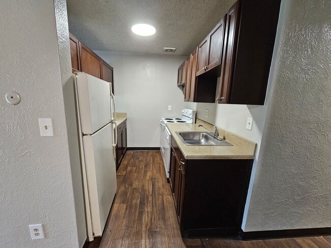 Photo - Imperial House Apartments