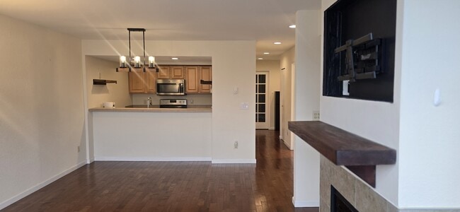 Photo - 7 Lake Bellevue Dr