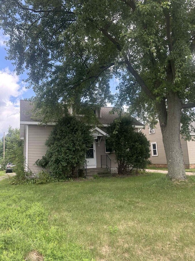 3 Bedroom House - 3 Bedroom House