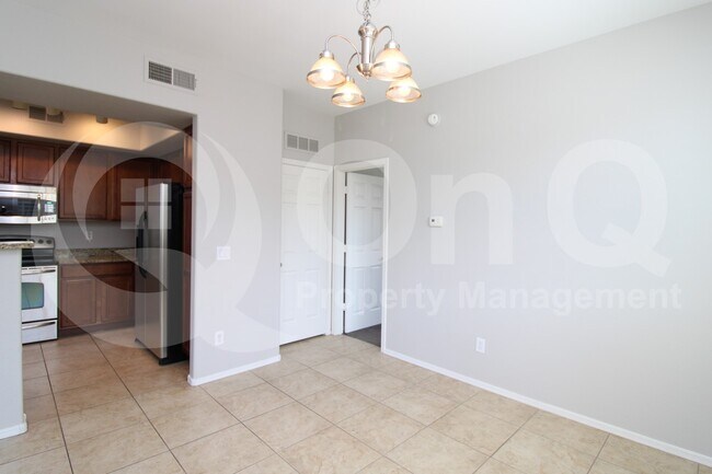 Photo - 900 S 94th St