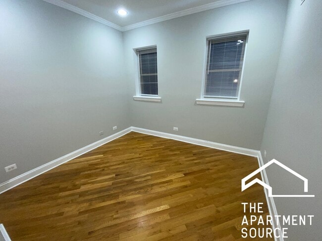 Photo - 2242 W Morse Ave Unit 2242 West Morse Ave