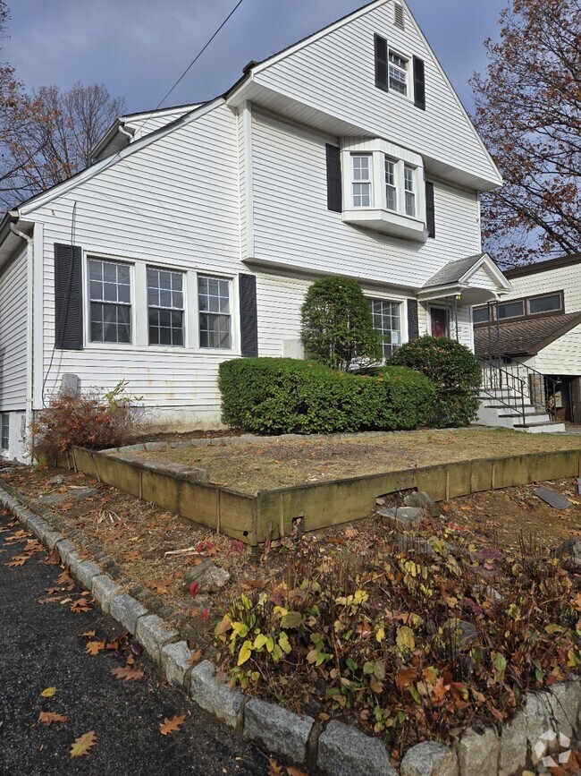 Building Photo - 340 Hayward Ave Rental